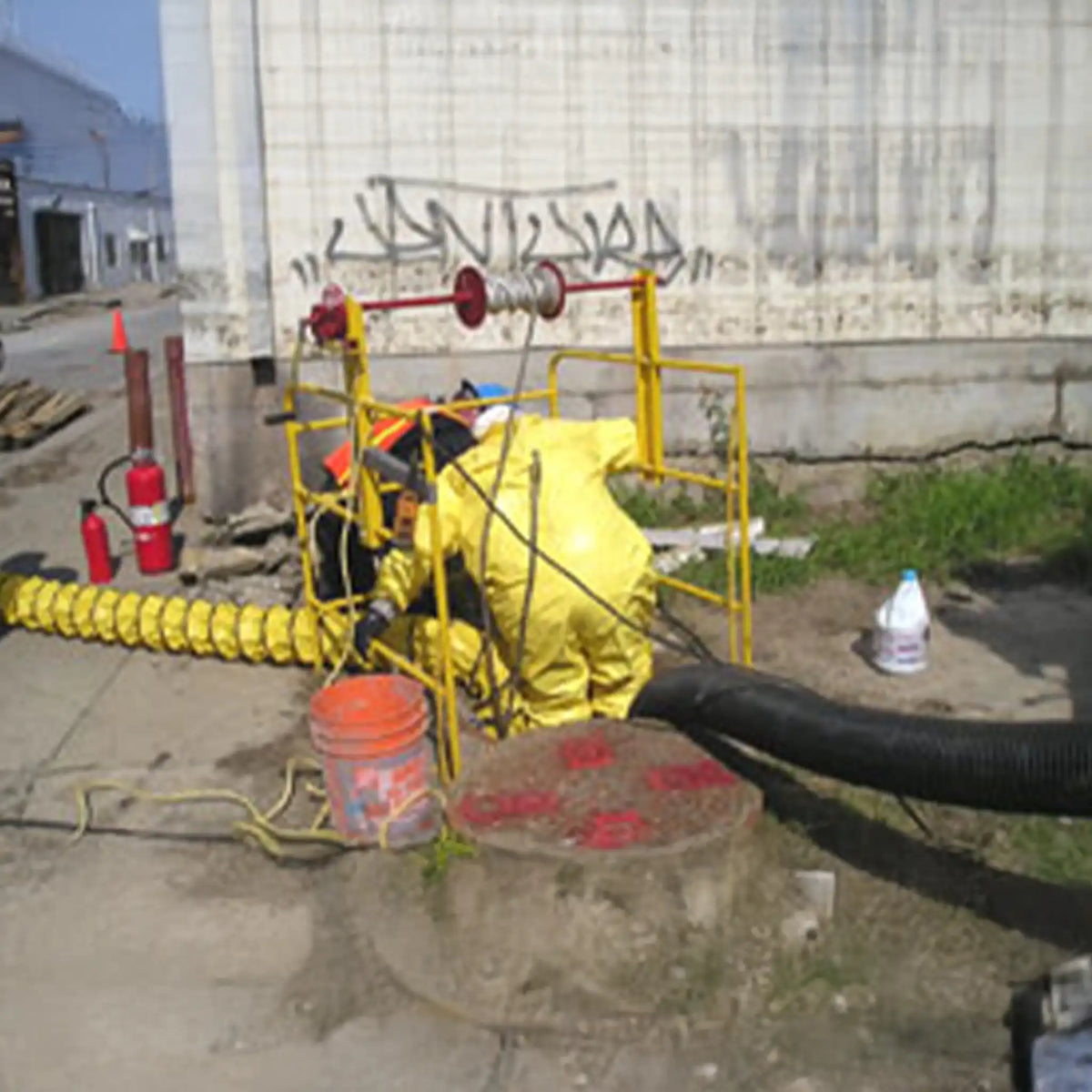 Confined Space Entry for Construction Streaming Access